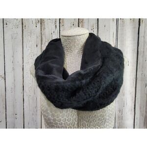 Buji Baja Reversible Black Infinity Scarf Knit Micro Fleece Cowl Neck‎ EUC